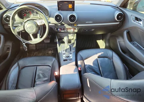 2017 Audi A3 Premium z USA, uszkodzony, nr VIN WAUAUGFF1H1040149